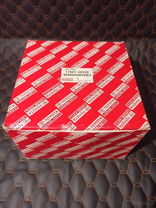 Vzduchový filtr OEM Toyota Land Cruiser 80