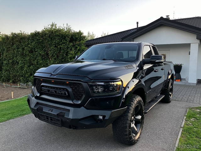 Dodge Ram 1500 5.7 HEMI - 4x4 - 2019 - OFFROAD PAKET