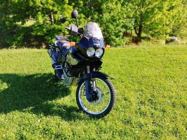Honda crf 750 africa twin