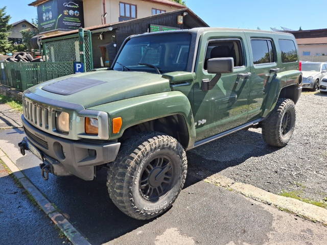 Hummer H3, málo KM, r.v. 2005 tažné zařízení
