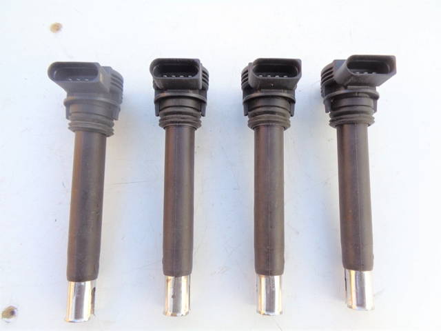 Škoda VW Audi Seat 1.8TSI 2.0TSI zapalovací cívka 06H905115A
