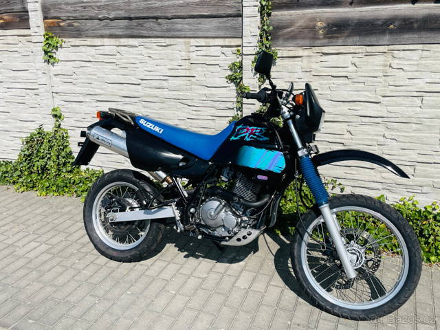 Suzuki DR 650 r.v.1994 najeto 18tis km 33kW