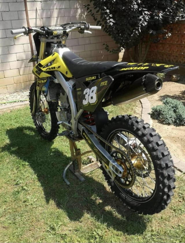 Suzuki 250