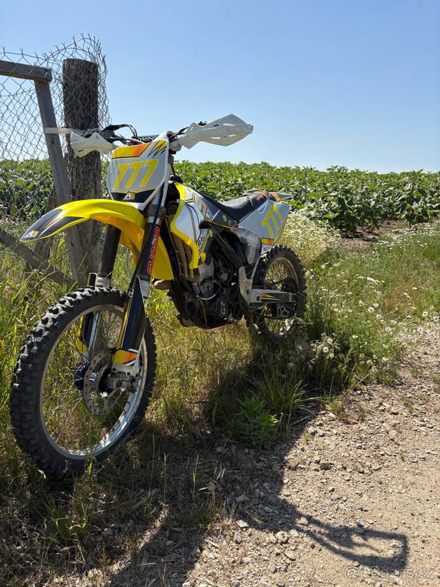 Suzuki rmz 250 2005