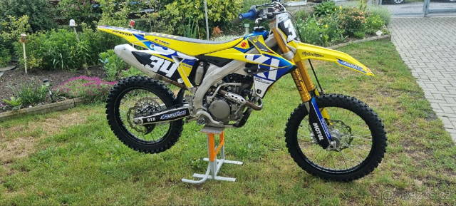 Suzuki RMZ 250. 2022