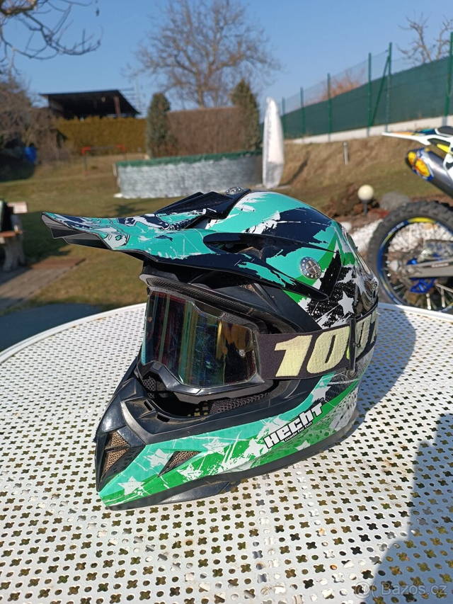 Motokrosová helma