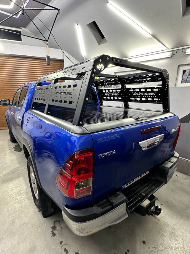 Toyota hilux Bedrack rám na stan pro korbu . Hardtop