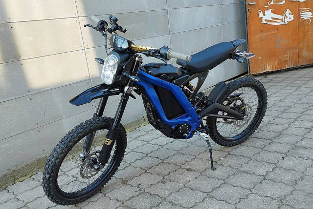 Sur-ron Light bee elektro motorka s SPZ