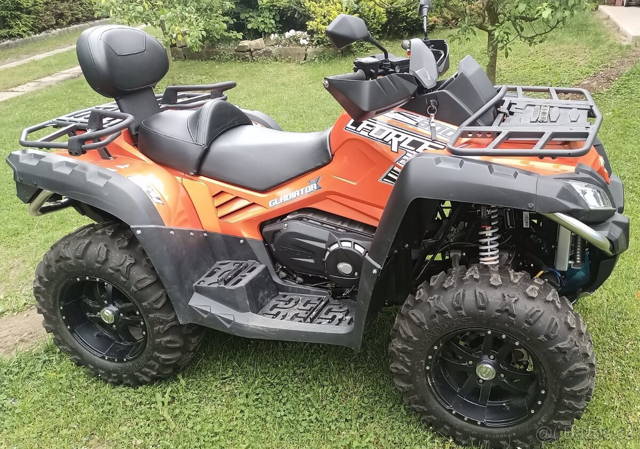 CF moto X800