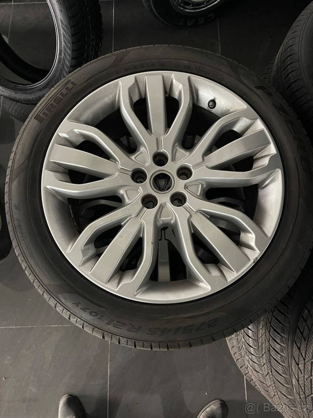 Range Rover Sport II ALU kola 275/45 R21 letní pneu