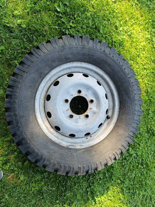 Sada terénních kol Lada Niva