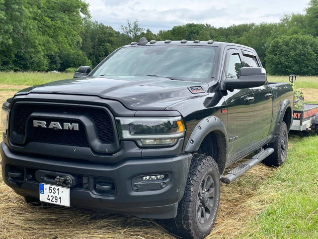 Dodge Ram 2500 POWER WAGON
