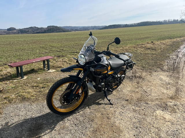 Royal Enfield Himalayan 450 Tubeless