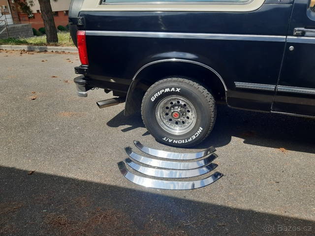 Ford Bronco - lemy blatniku
