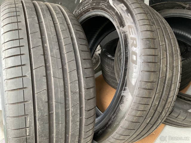 Nové Pirelli 285/45R21 113Y Letní