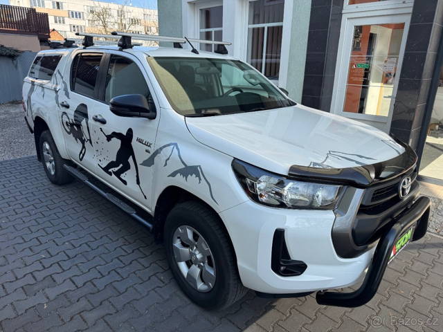 Toyota Hilux 2,4 D-4D,ČR,4x4,serv.kn,2xkola,záruka