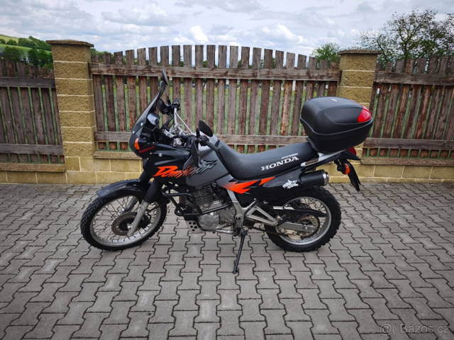 Honda nx 650 dominator