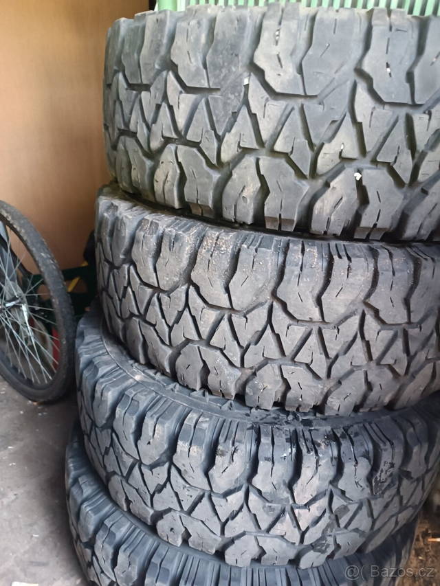 MT Equipe Attitude R17