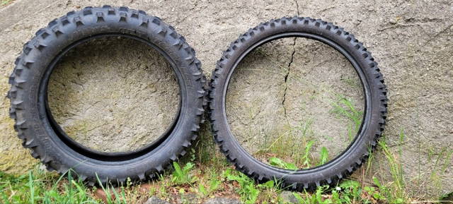 Enduro Cross Motopneu na dojíždění