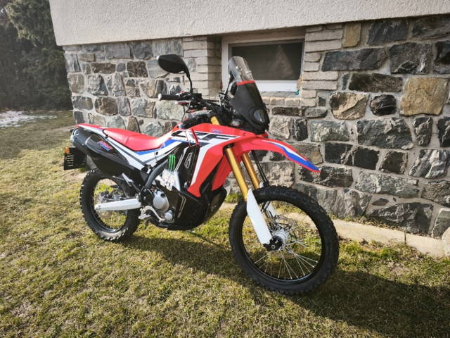 Honda CRF 250 Rally (2019) jako nová, 10tis.km, po servisu--