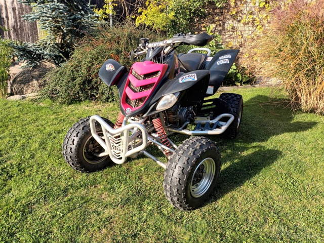 Yamaha raptor 660