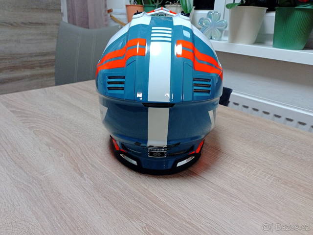 Přilba na motorku