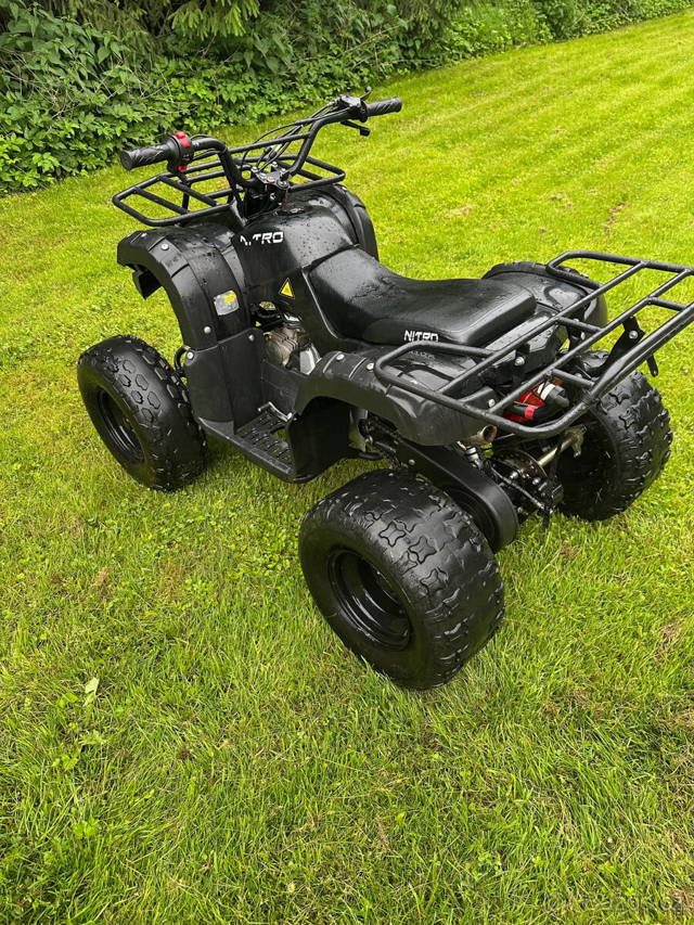 Čtyřkolka Hummer