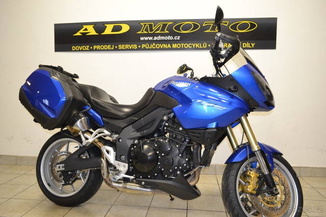 TRIUMPH TIGER 1050