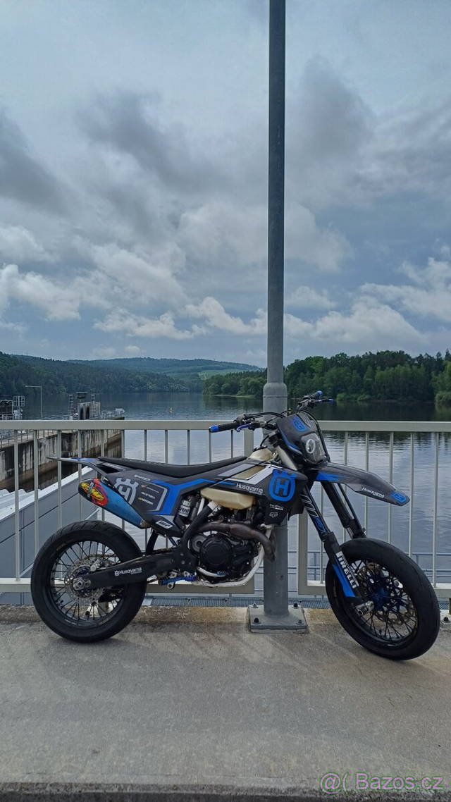 Husqvarna FE 450 SUPERMOTO