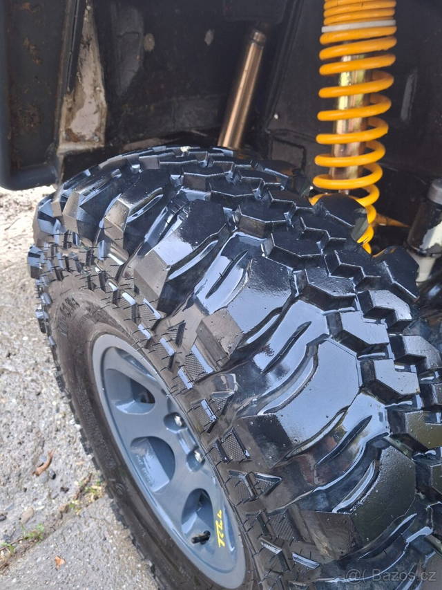 Pneu CST 35x12.5 R15