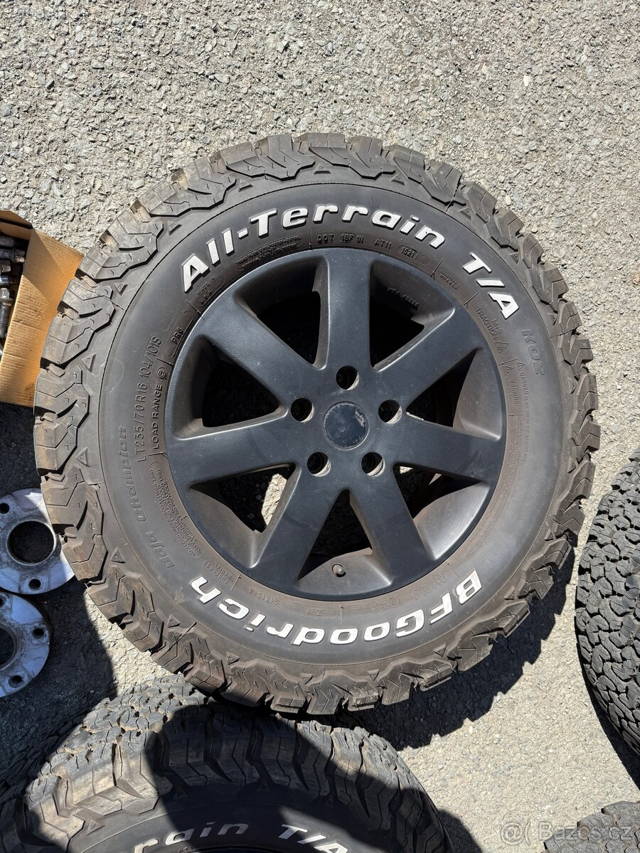 offroad sada R16 na VW T5/T6