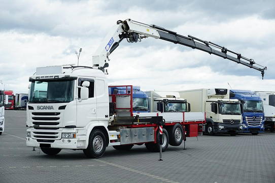 Scania G490 6x2 - valník s hydraulickou rukou 3220