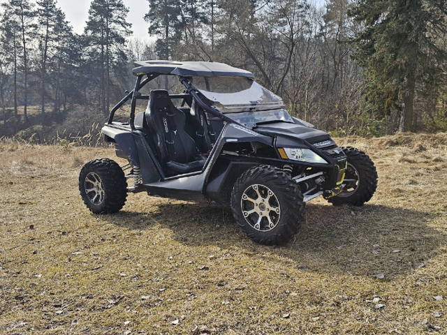 Arctic Cat WildCat 1000 2v1