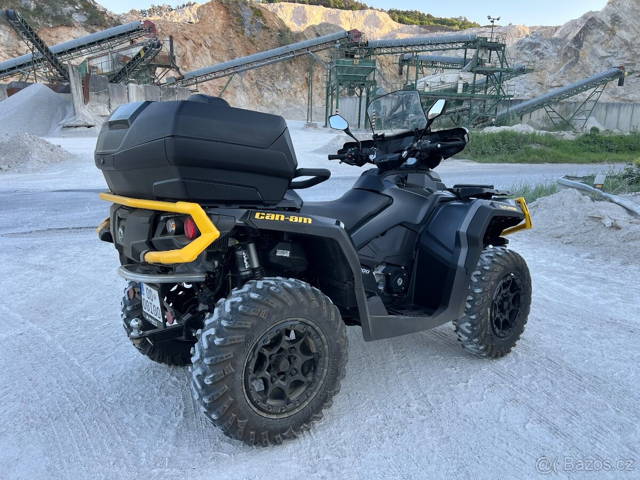CAN AM OUTLANDER 1000 XT-P