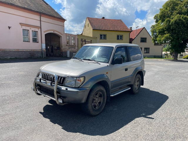 Toyota Land Cruiser 90