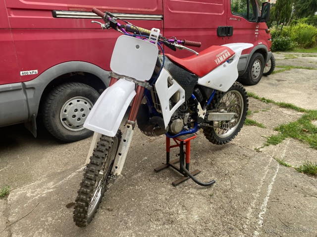 Predam motorku YAMAHA YZ 250 rv.1991