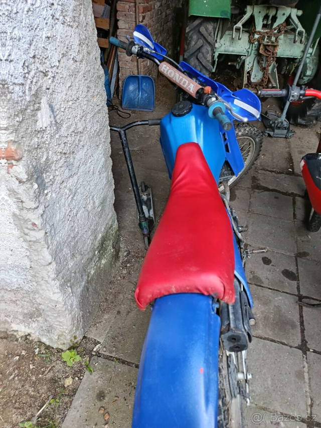 Yamahy a Honda