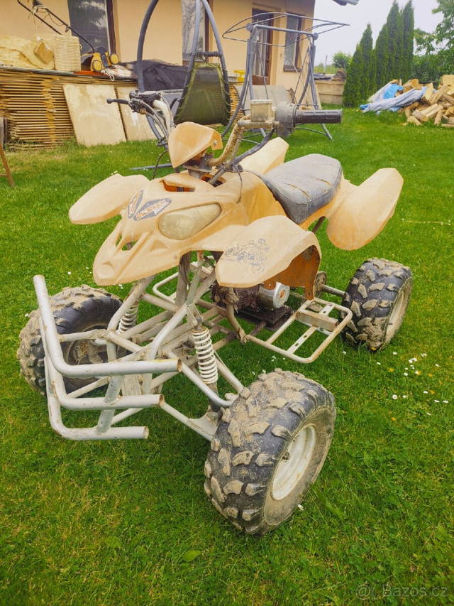 Čtyřkolka 110 ccm a náhradní díly