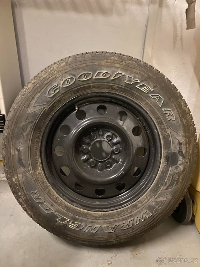 Rezervní kolo Ford F-150
