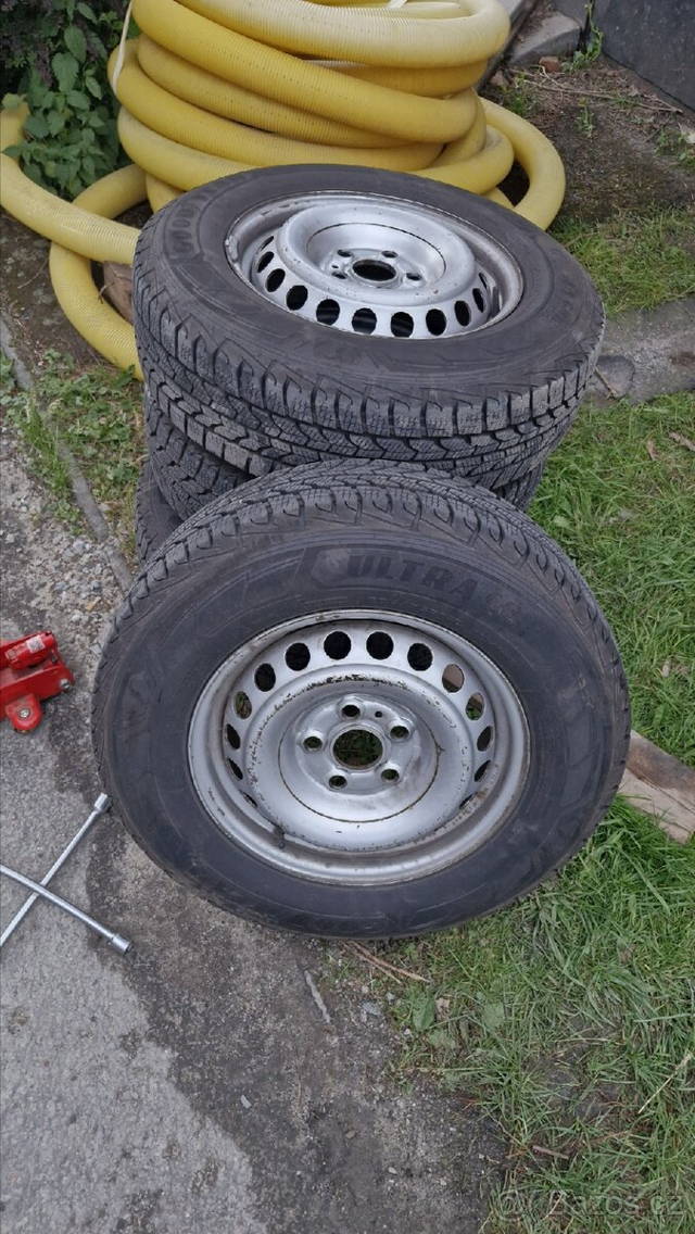 Prodám kola 205x75xR16c M+S
