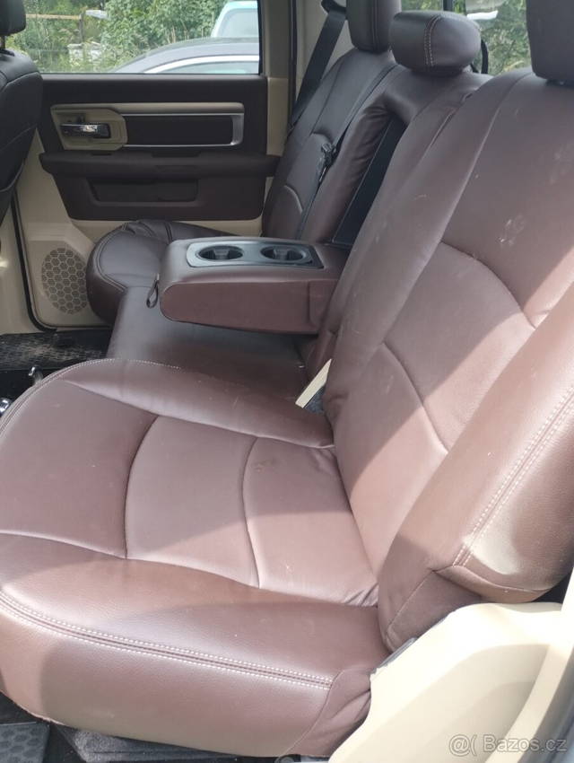 Dodge RAM 1500 Classic (2013-2024) - kompletní sada sedadel
