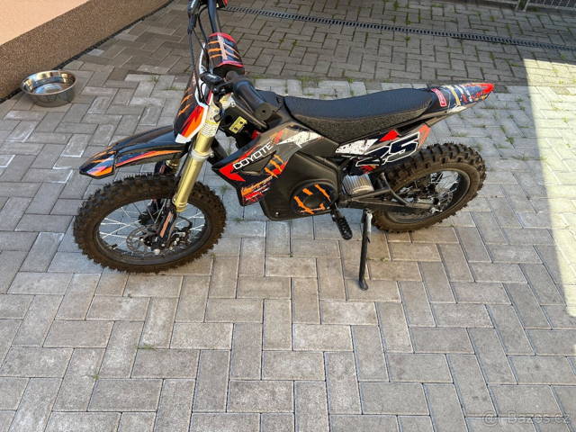 Elektrická motorka pitbike