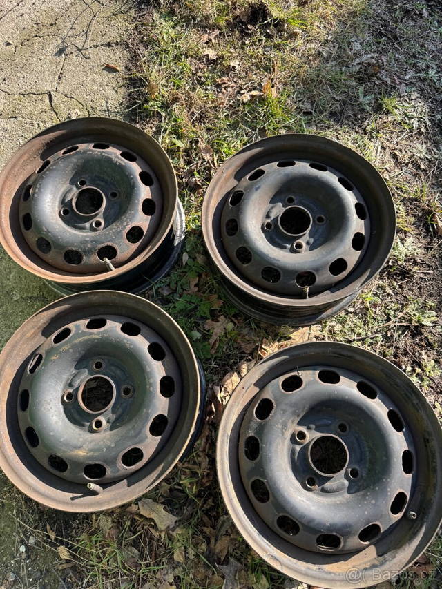 Sada 14“ plechových disků z Ford Sierra