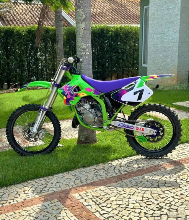 koupím motocykl ve špatném nebo nepojízdném stavu