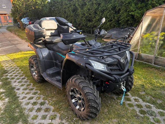 Čtyřkolka CF moto 520L