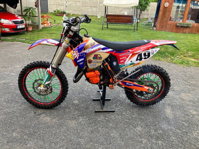 Výměna Ktm exc 300 2012 bez tp. Za 4T pouze enduro děkuji .