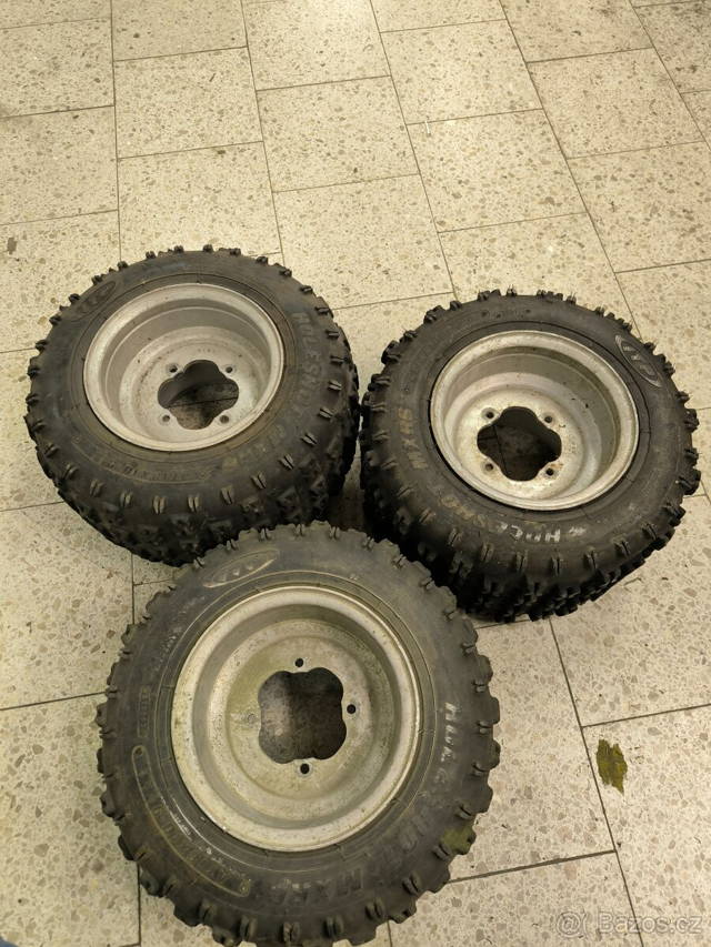 3x kola 4x115, pneu 18x10-9
