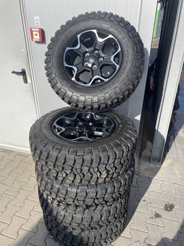 Jeep Wrangler s BF Goodrich MUD sada 5kusů