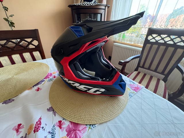 Přilba Tuareg Carbon