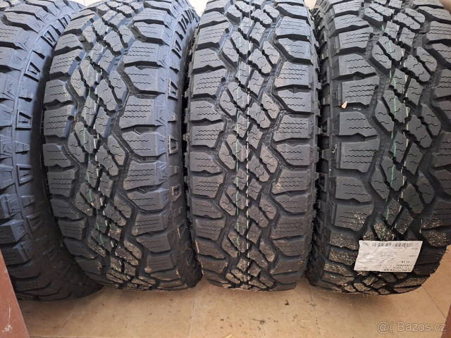 PRODÁM NA JEEP WRANGLER JK UNLIMITED